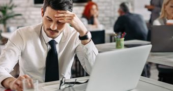 中小企業で属人化が発生する原因とは？解消方法やポイントを解説