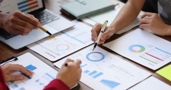 中小企業が経営コンサルタントを活用するメリットや選び方を解説